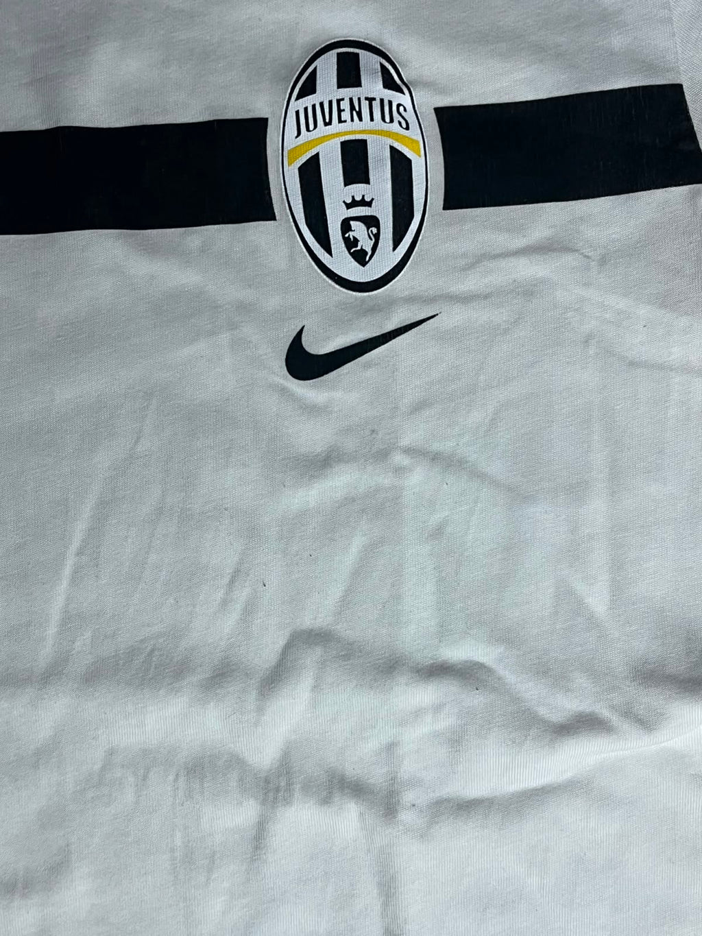 Vintage Juventus T shirt Size M/L