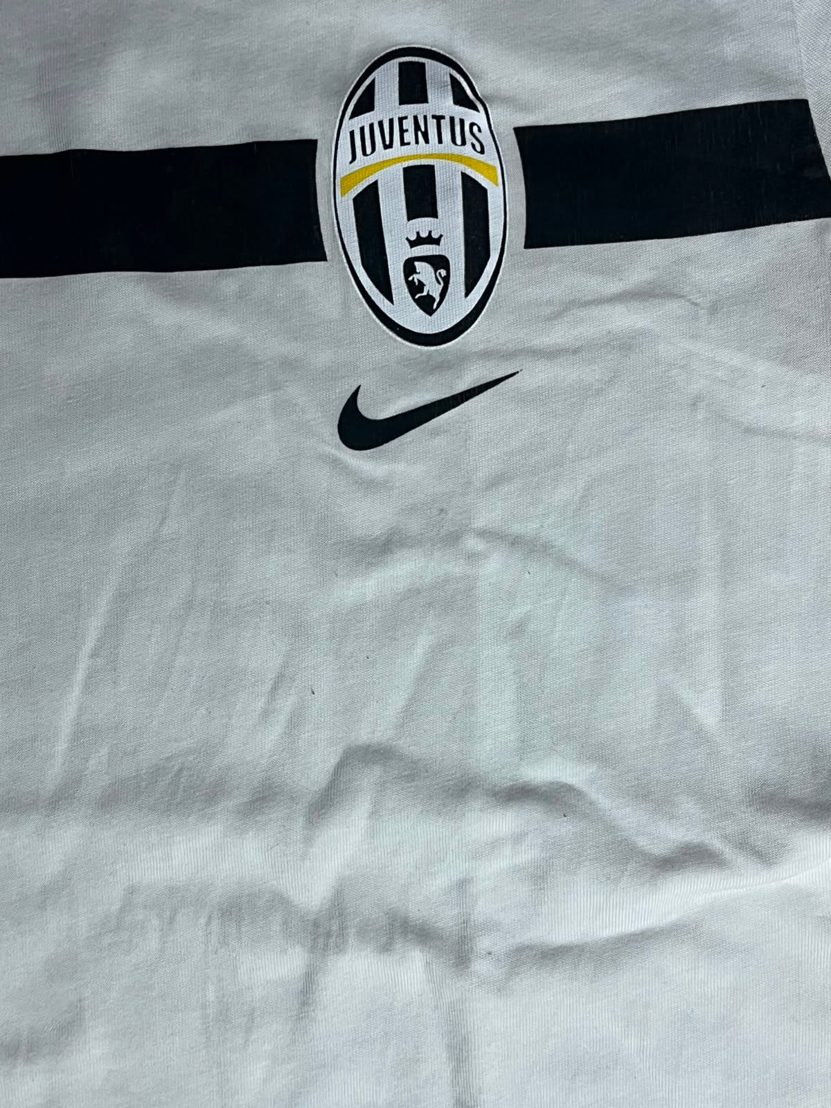 Vintage Juventus T shirt Size M/L